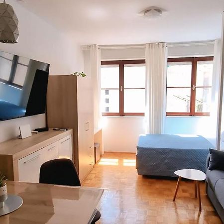 Studio Apartment Karolina Задар Экстерьер фото