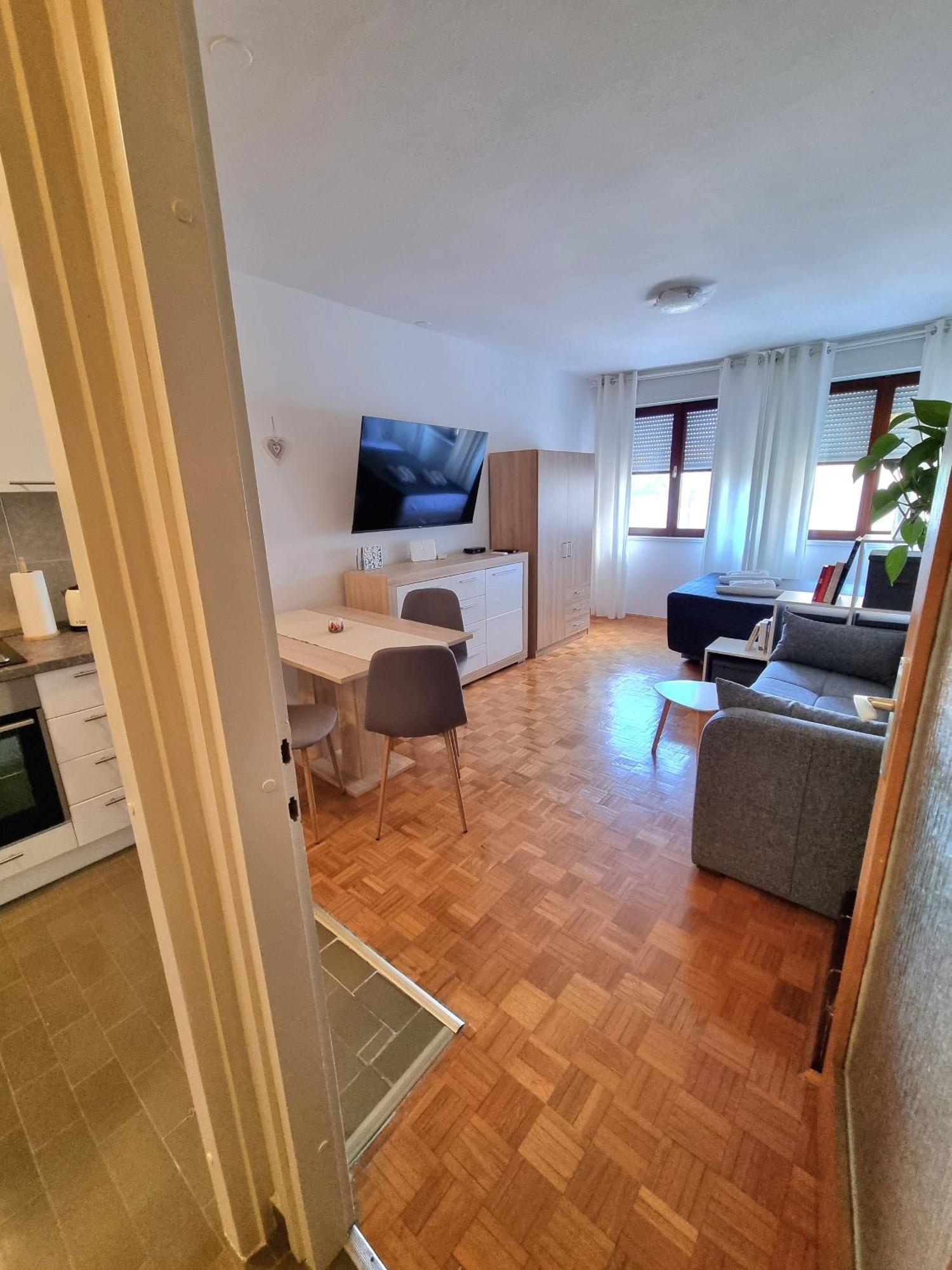 Studio Apartment Karolina Задар Экстерьер фото